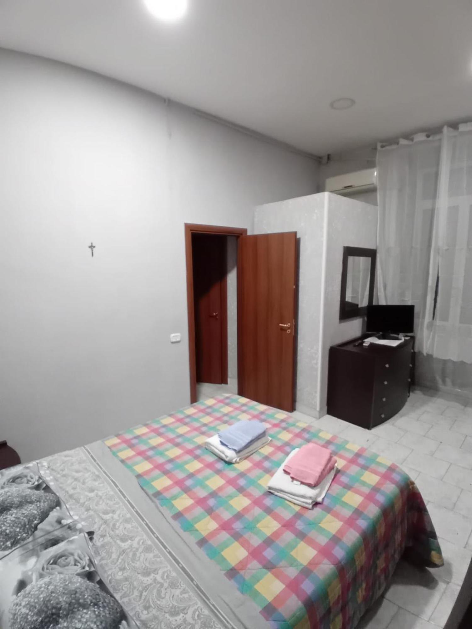 Sweet Life Apartment เนเปิลส์ ภายนอก รูปภาพ